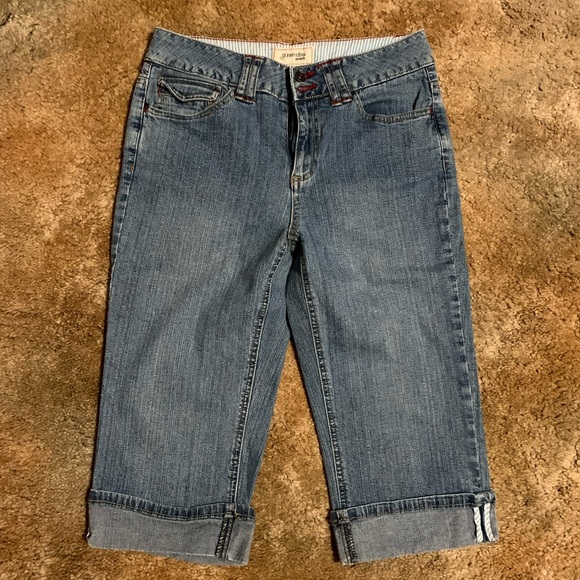 Ladies Brand St. John’s Bay Denim Capris Size 4 - Picture 6 of 6